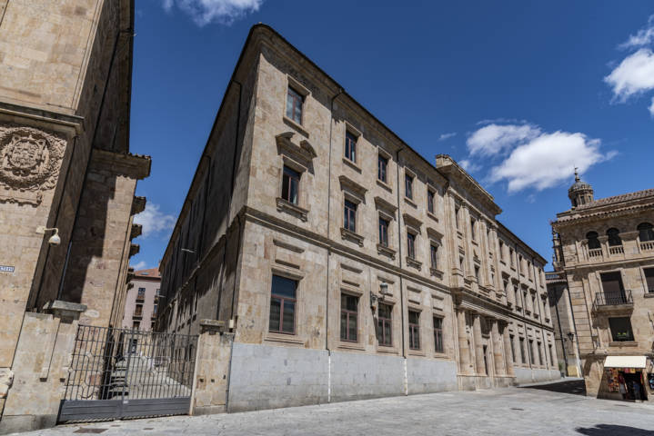 Salamanca 066 - universidad de Salamanca - facultad de Traduccion y Documentacion.jpg